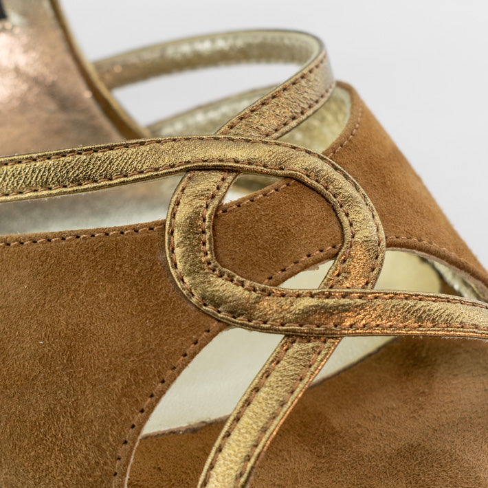 werner-kern-helen-camel-nubuck-danse-2