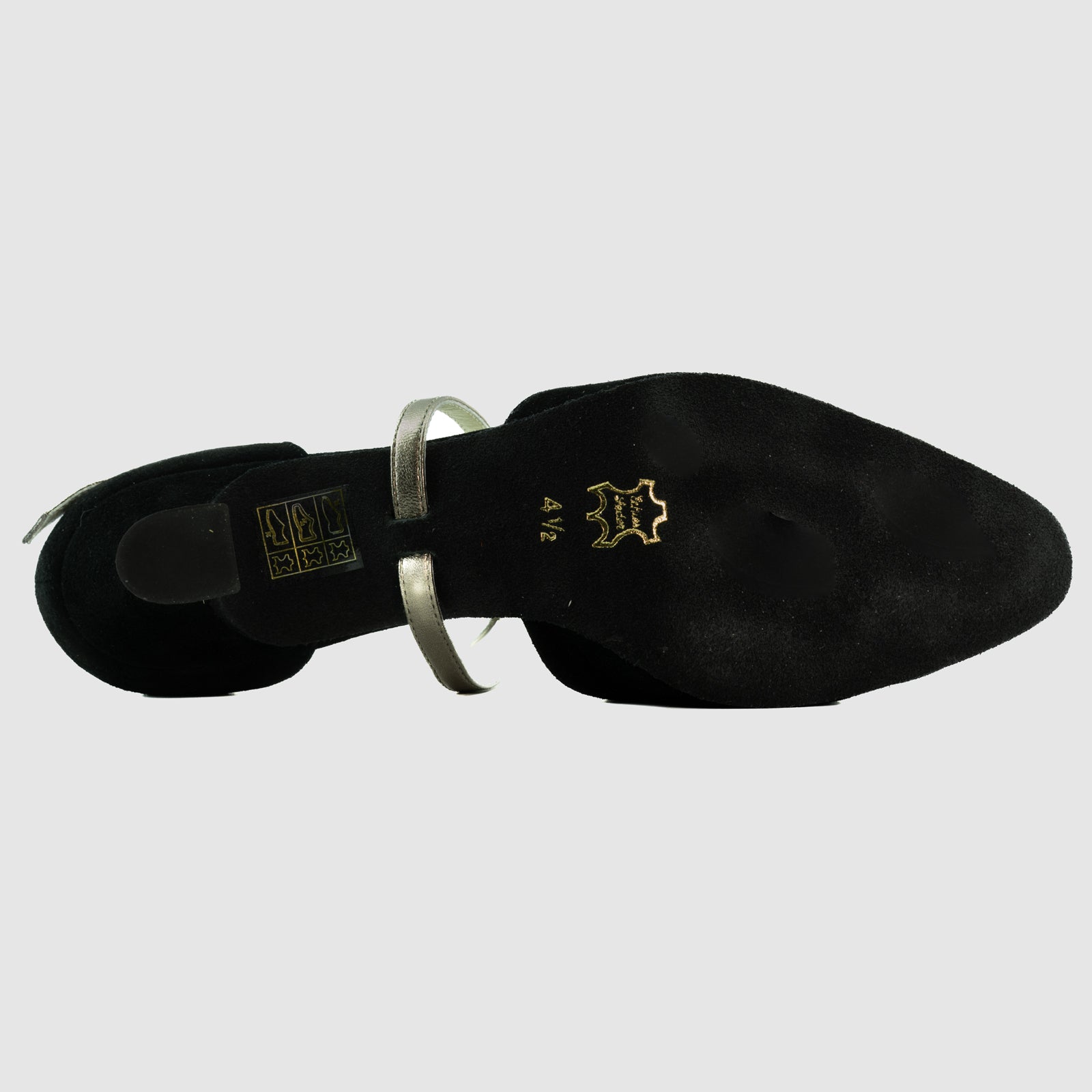 werner-kern-pippa-noir-or-cuir-danse-4